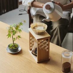 Hario V60 AYA Drip Stand Set, luonnonpuu