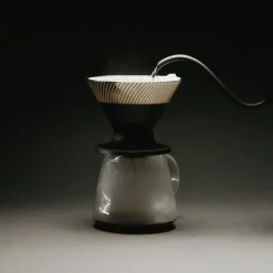 Hario V60 Dripper NEO suodatinsuppilo koko 02, musta