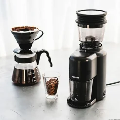 Hario V60 Electric Coffee Grinder Compact N kahvimylly
