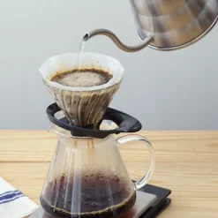 Hario V60 Glass Coffee Dripper koko 02, musta